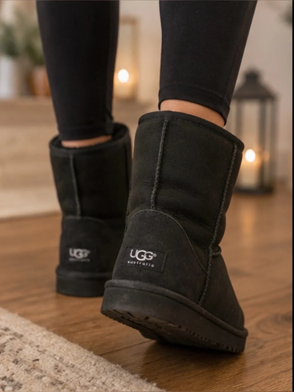 UGG Australia Classic Short 5825 Black Sheepskin Boots Women’s Size 7